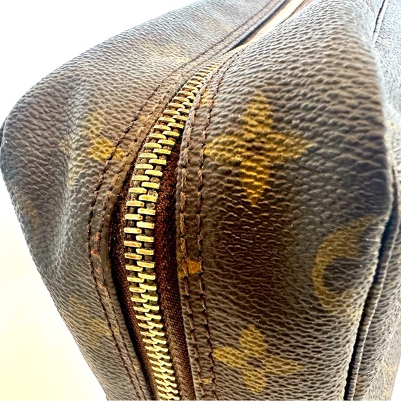 ✨ Vintage Louis Vuitton Monogram Trousse Toilette 28 Cosmetic Bag - Picture 15 of 17